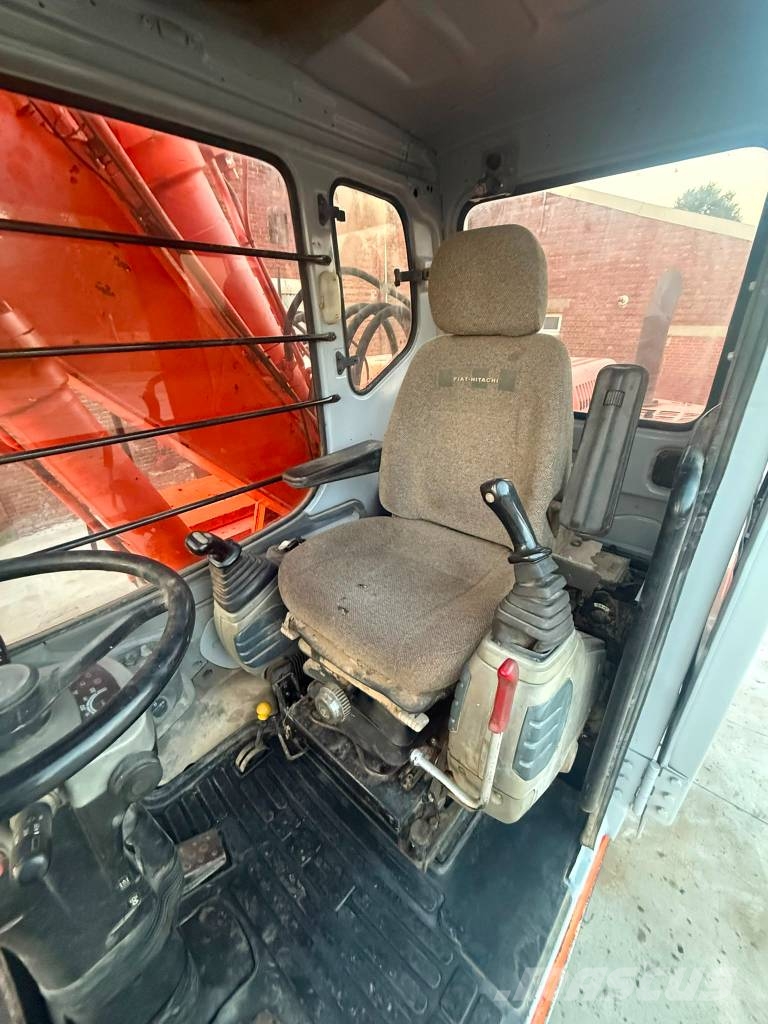 Fiat-Hitachi ex 135 w حفارات بعجل