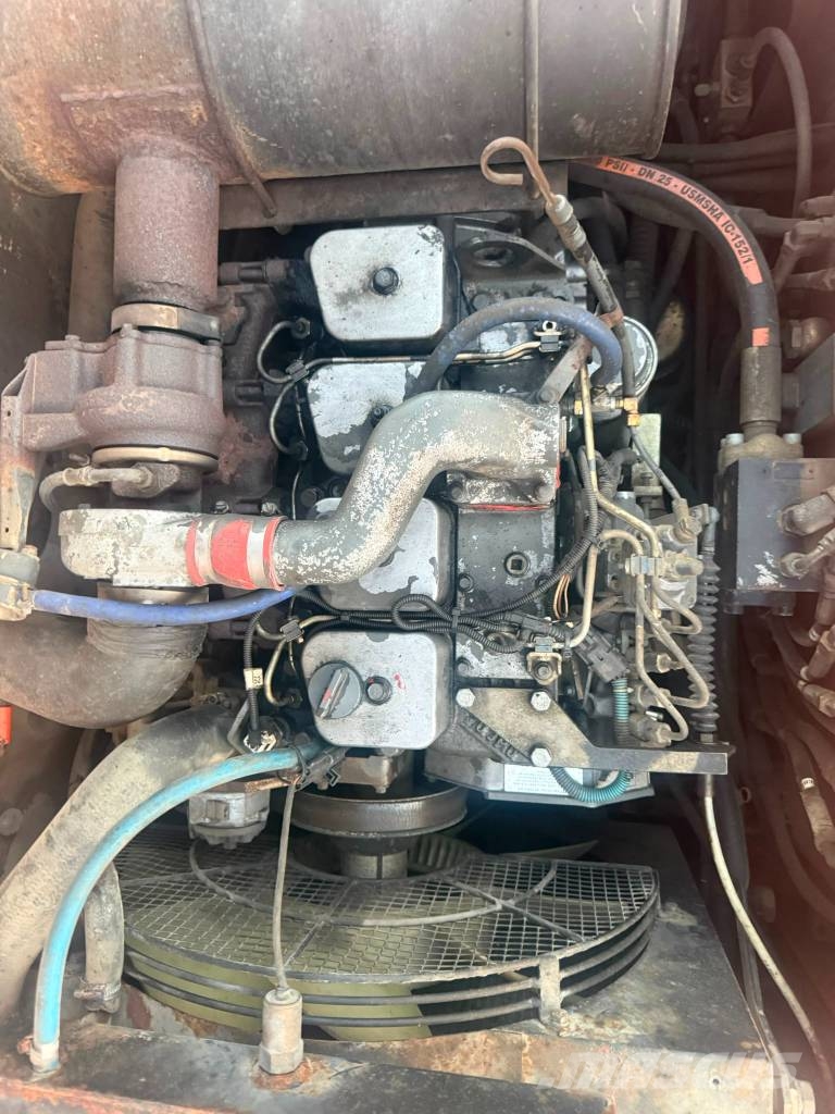 Fiat-Hitachi ex 135 w حفارات بعجل