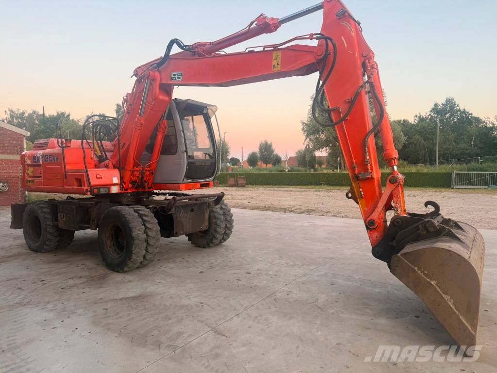 Fiat-Hitachi ex 135 w حفارات بعجل