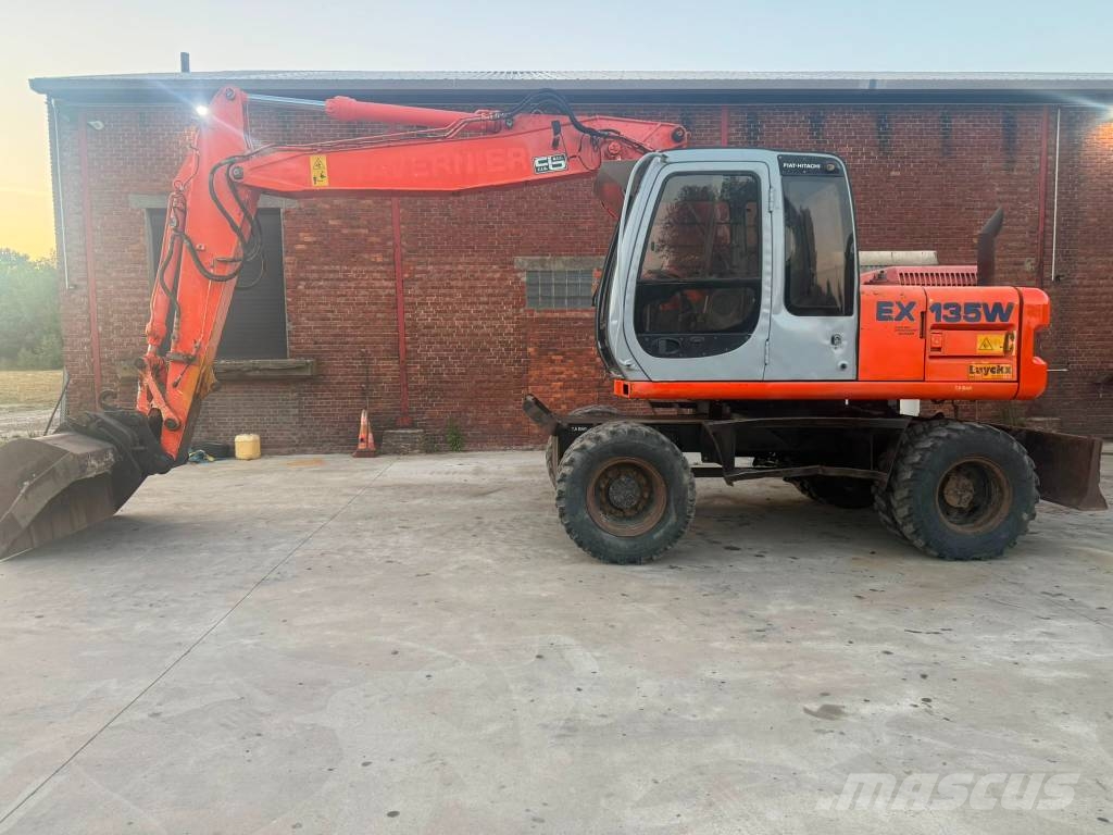 Fiat-Hitachi ex 135 w حفارات بعجل