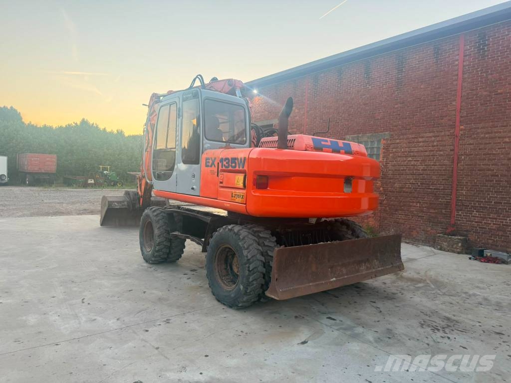Fiat-Hitachi ex 135 w حفارات بعجل