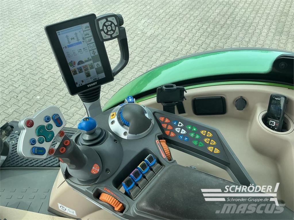 Fendt 718 VARIO S4 PROFI Ciągniki rolnicze