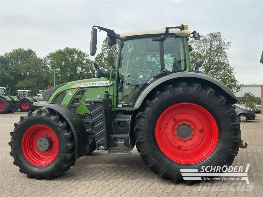 Fendt 718 VARIO S4 PROFI Ciągniki rolnicze