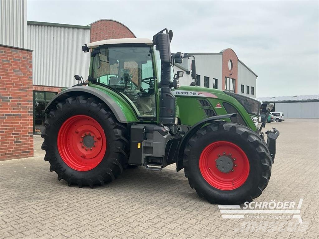Fendt 718 VARIO S4 PROFI Ciągniki rolnicze