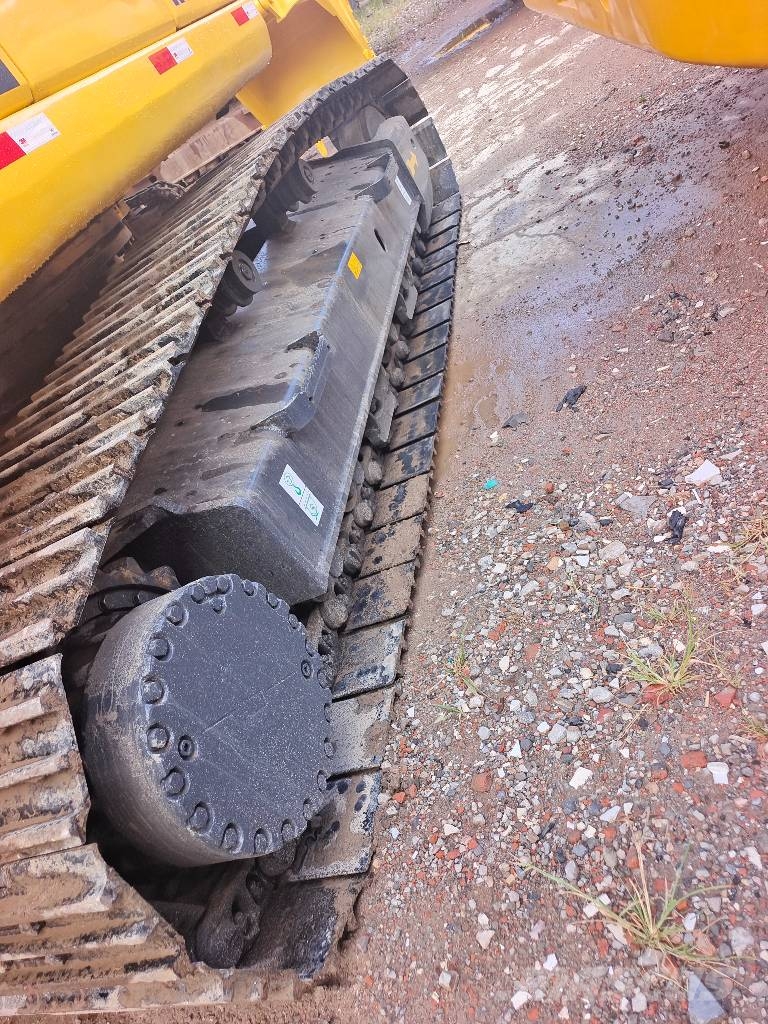 Komatsu PC300-7 - 28th Anniversary Promotion Price Radlader
