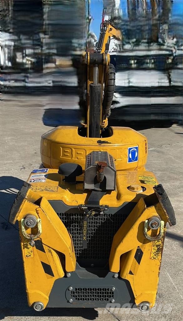 Brokk 120 D Mini ekskavatörler, 7 tona dek