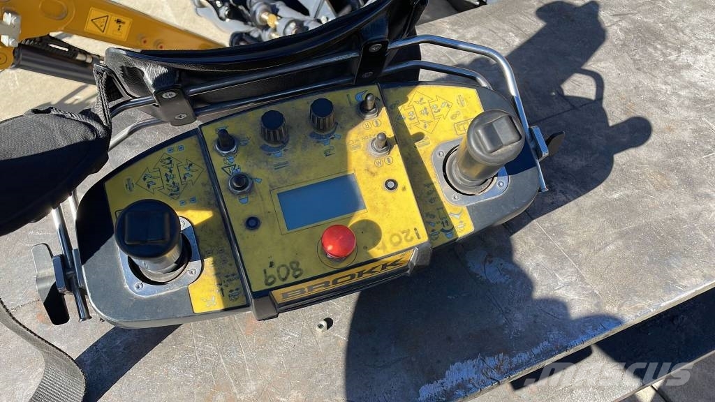 Brokk 120 D Mini ekskavatörler, 7 tona dek