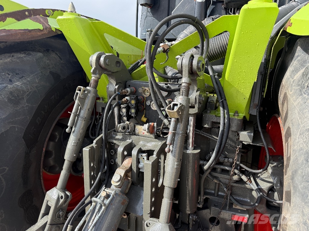 CLAAS Xerion 3800 Trac VC Tractors