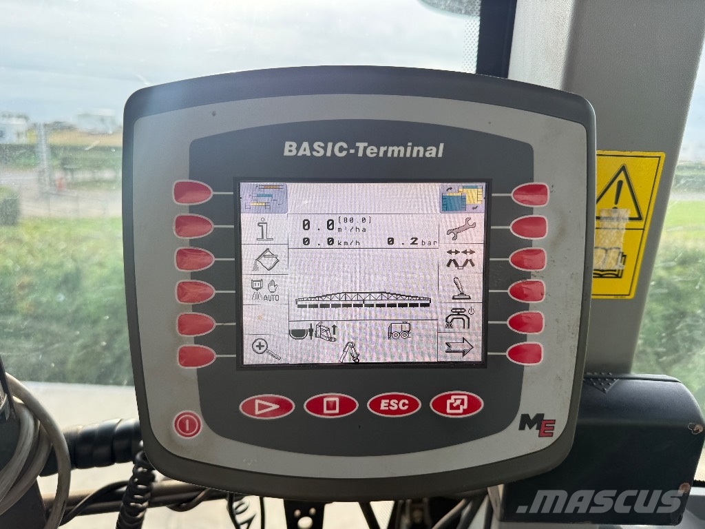 CLAAS Xerion 3800 Trac VC Tractors