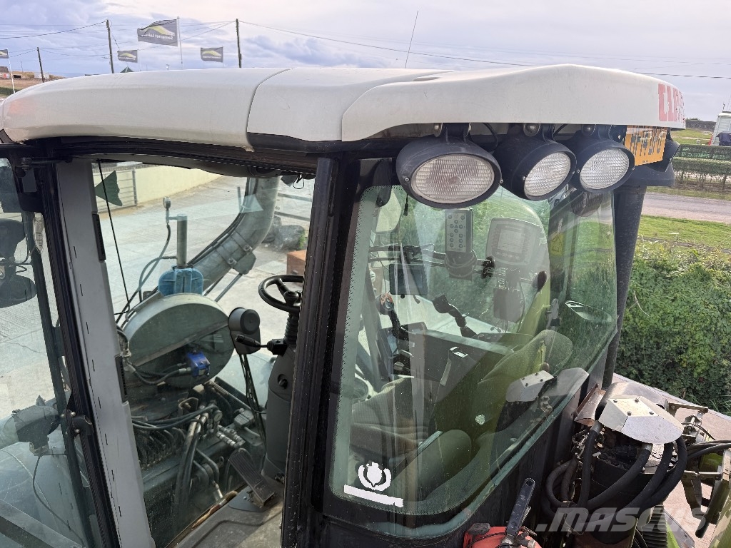 CLAAS Xerion 3800 Trac VC Tractors