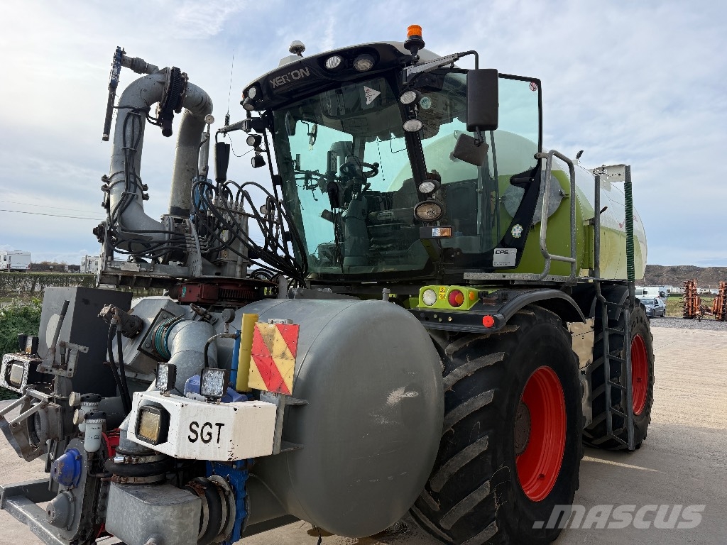 CLAAS Xerion 3800 Trac VC Tractors