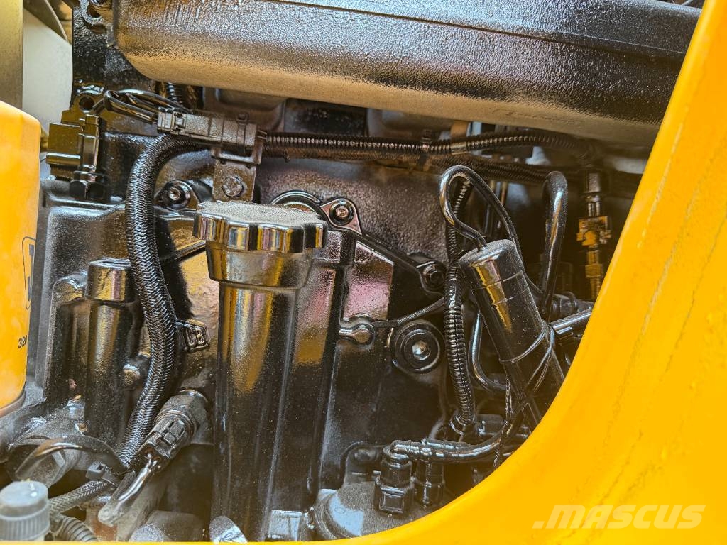 JCB 3 CX the largest‑scale supplier 백호로더