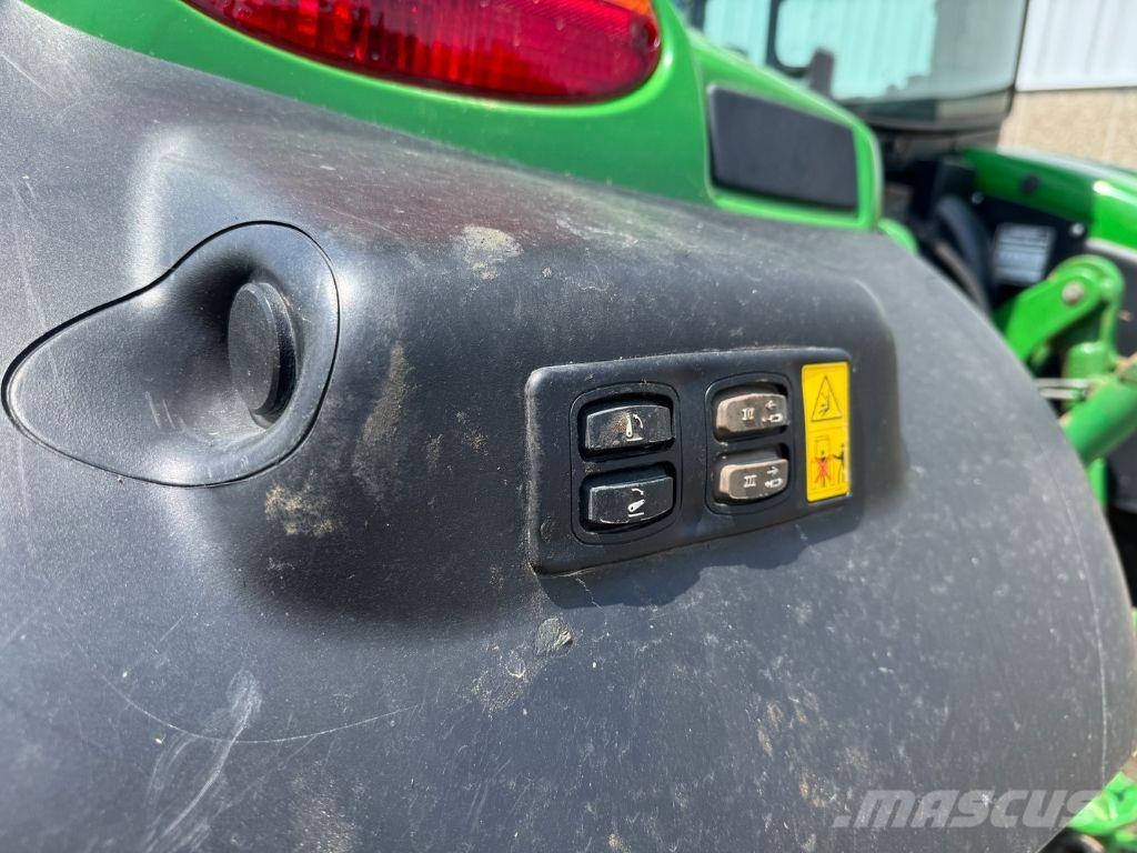 John Deere 6115R Traktorid