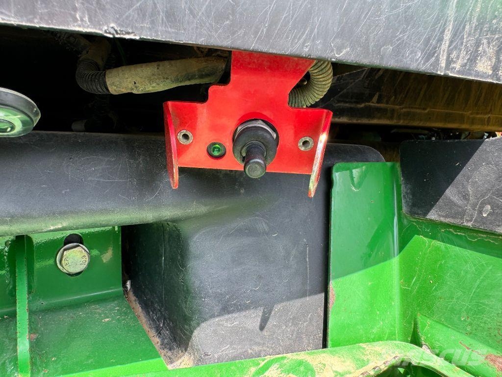 John Deere 6115R Трактора