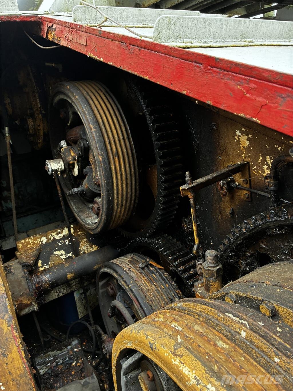 Link-Belt HC-218 Visureigiai kranai