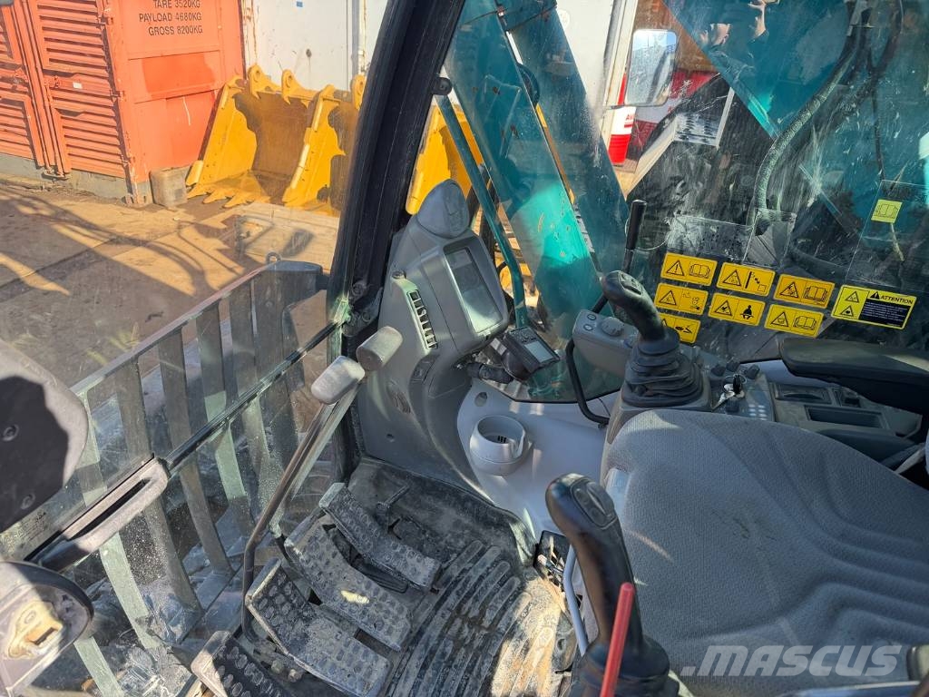 Hitachi ZX 225 US LC-5 B Roomikekskavaatorid