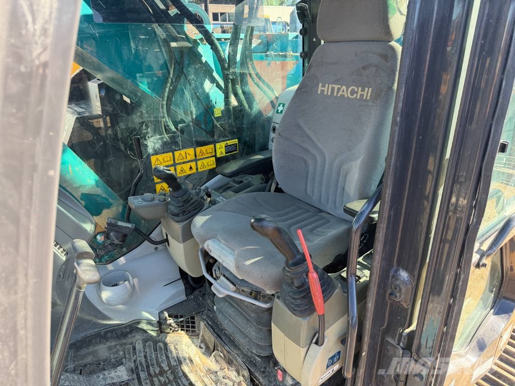 Hitachi ZX 225 US LC-5 B Roomikekskavaatorid