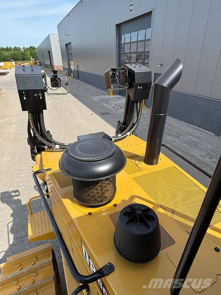 CAT D 8 GC (New / Non CE) Buldooserid