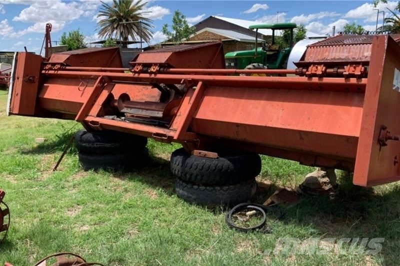 Agri Tech 3 Ry x 2.1m Interloff Mielie Tafel Övriga bilar