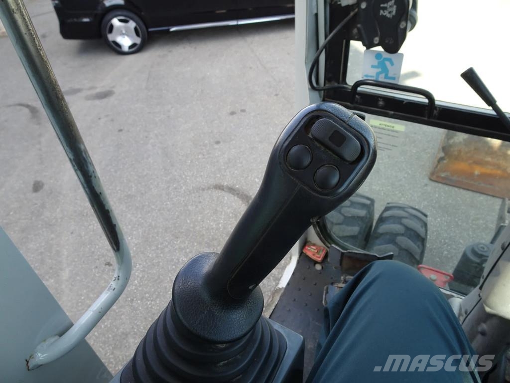 Takeuchi TB175W Hjulgravere