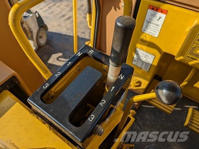 Komatsu D 75 S-5 궤도식 로우더