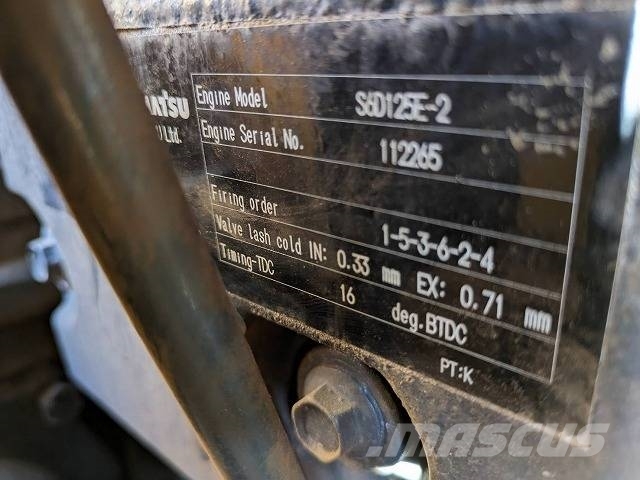 Komatsu D 75 S-5 궤도식 로우더