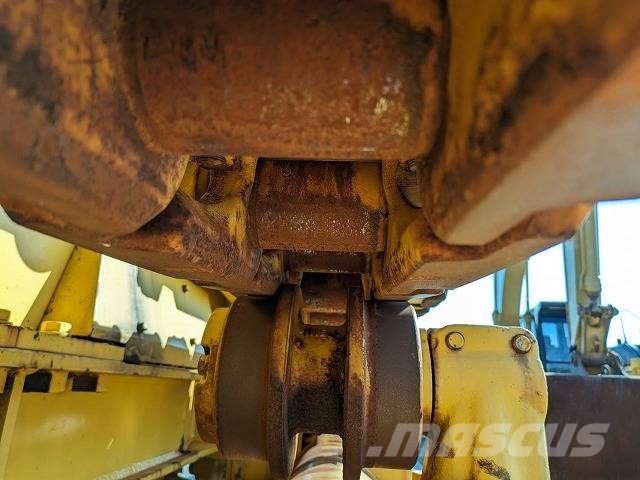 Komatsu D 75 S-5 궤도식 로우더