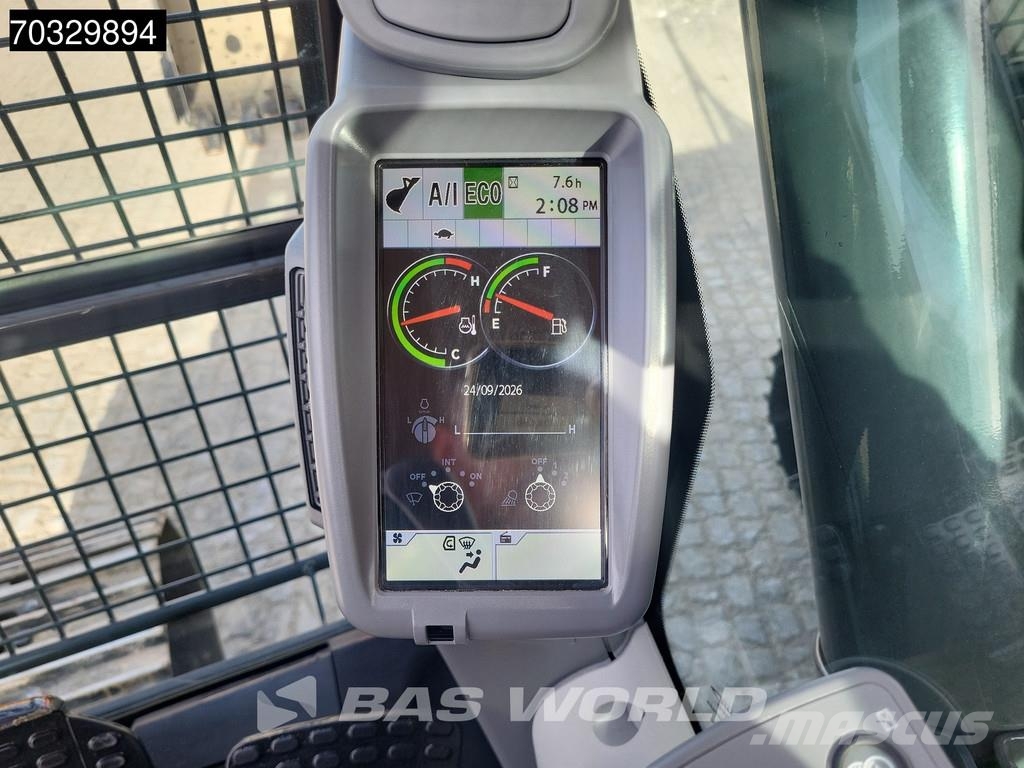Hitachi ZX220 LC-5G Bageri gusjeničari