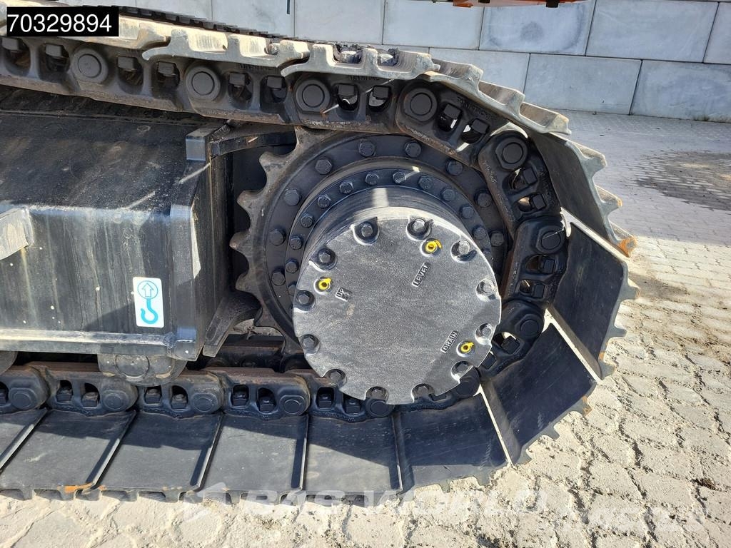 Hitachi ZX220 LC-5G Bageri gusjeničari