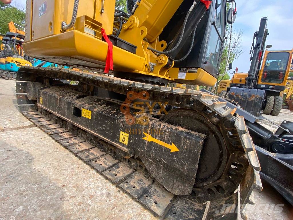 CAT 307 E Paletli ekskavatörler