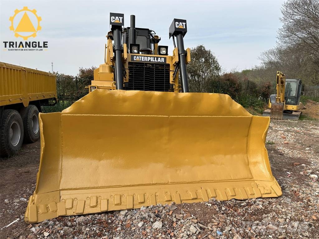 CAT D 7 H Kāpurķēžu buldozeri