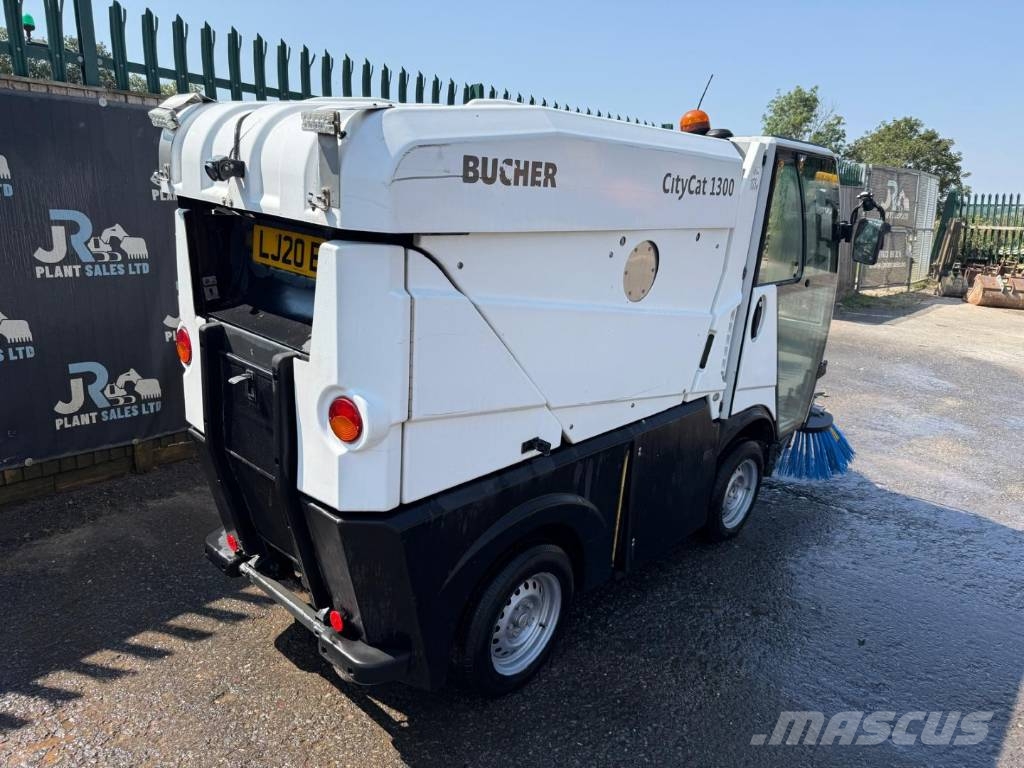 Bucher CityCat 1300 كناسات