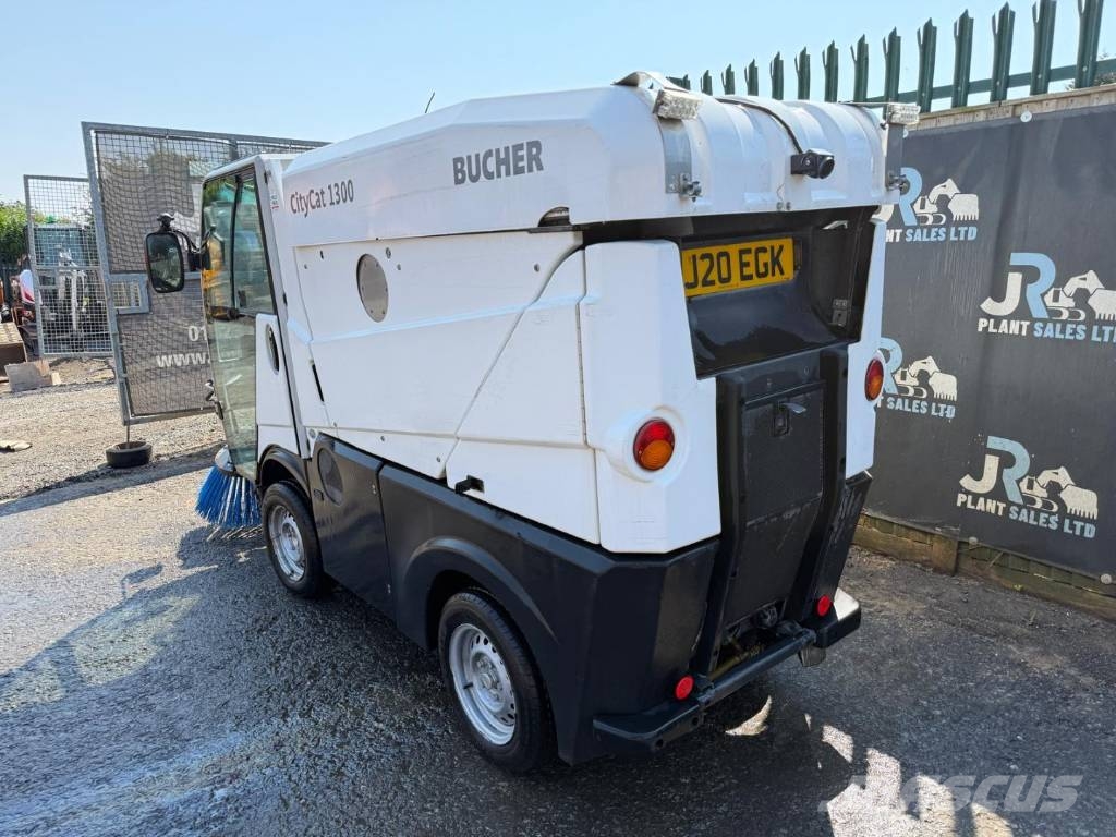 Bucher CityCat 1300 كناسات