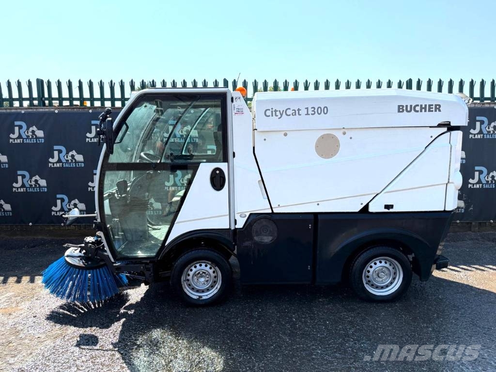 Bucher CityCat 1300 كناسات