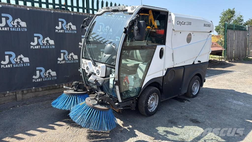 Bucher CityCat 1300 كناسات