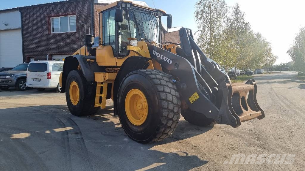 Volvo L 110 H Naudoti ratiniai krautuvai