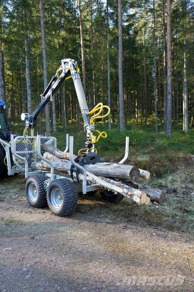 IM SKOGSVAGN 2000 - FRI FRAKT Remolques forestales