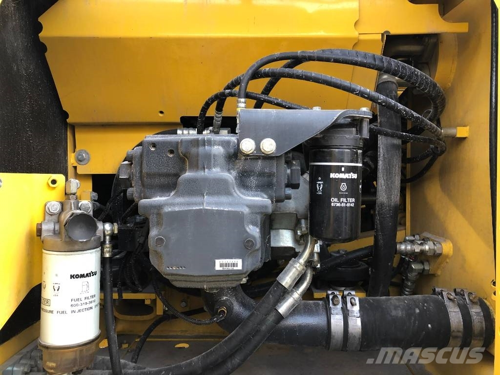 Komatsu 240-8 Escavadeiras de esteiras
