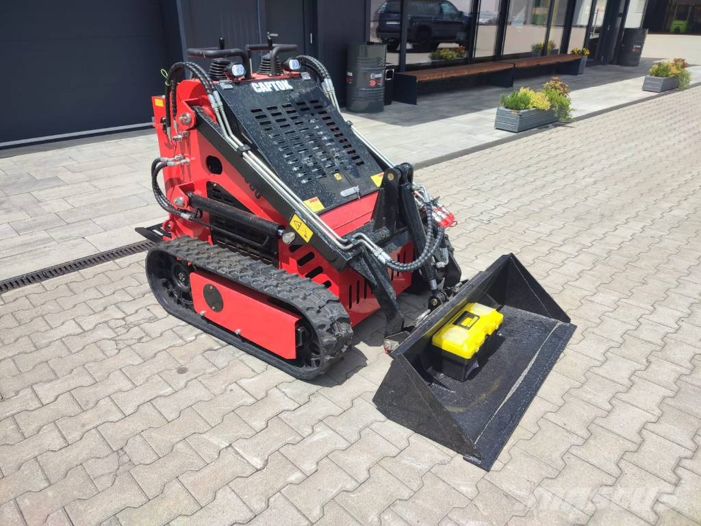 Captok CK380 Minicargadoras