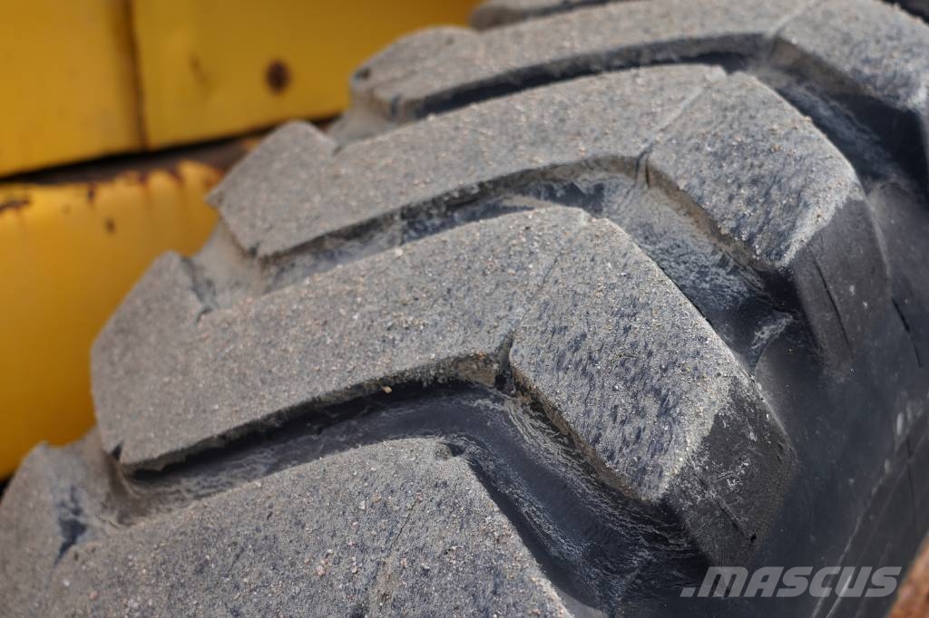 Volvo L70 SN 6767 - PAKETDEAL Iekrāvēji uz riteņiem