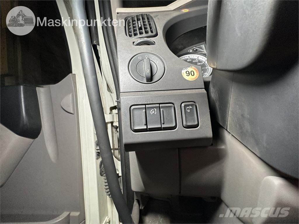DAF FA LF260I Camiones elevadores de gancho
