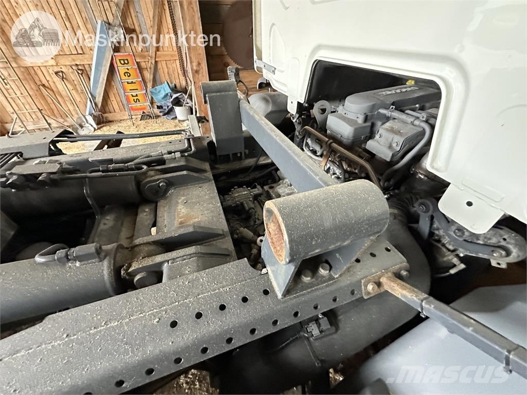 DAF FA LF260I Camiones elevadores de gancho