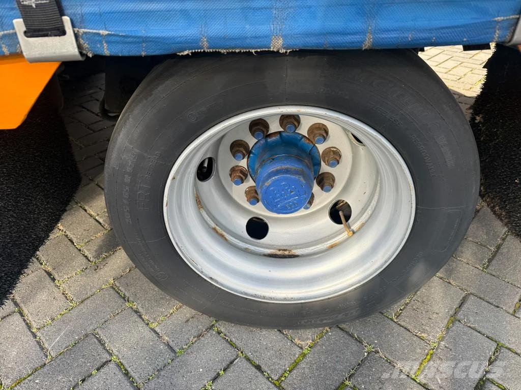 Meusburger | MPG-4 | 4 Axles | Year: 2006 | Good condition | Причепи-фургони