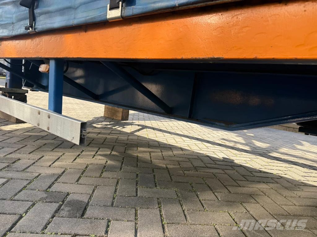 Meusburger | MPG-4 | 4 Axles | Year: 2006 | Good condition | Причепи-фургони