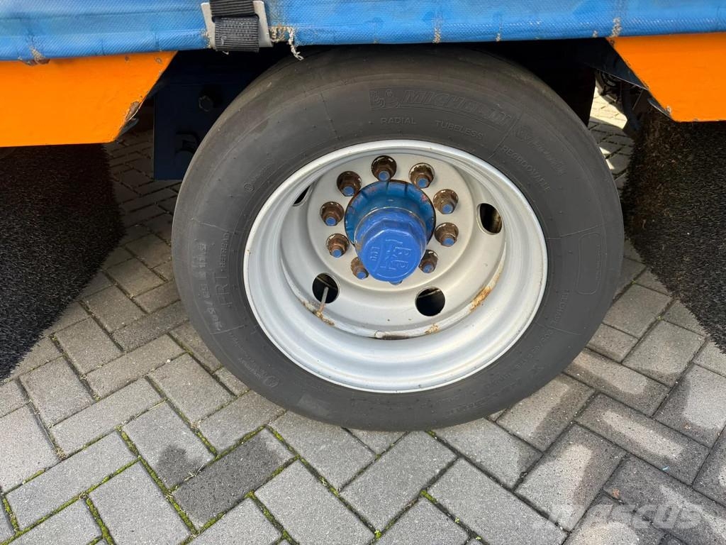 Meusburger | MPG-4 | 4 Axles | Year: 2006 | Good condition | Причепи-фургони
