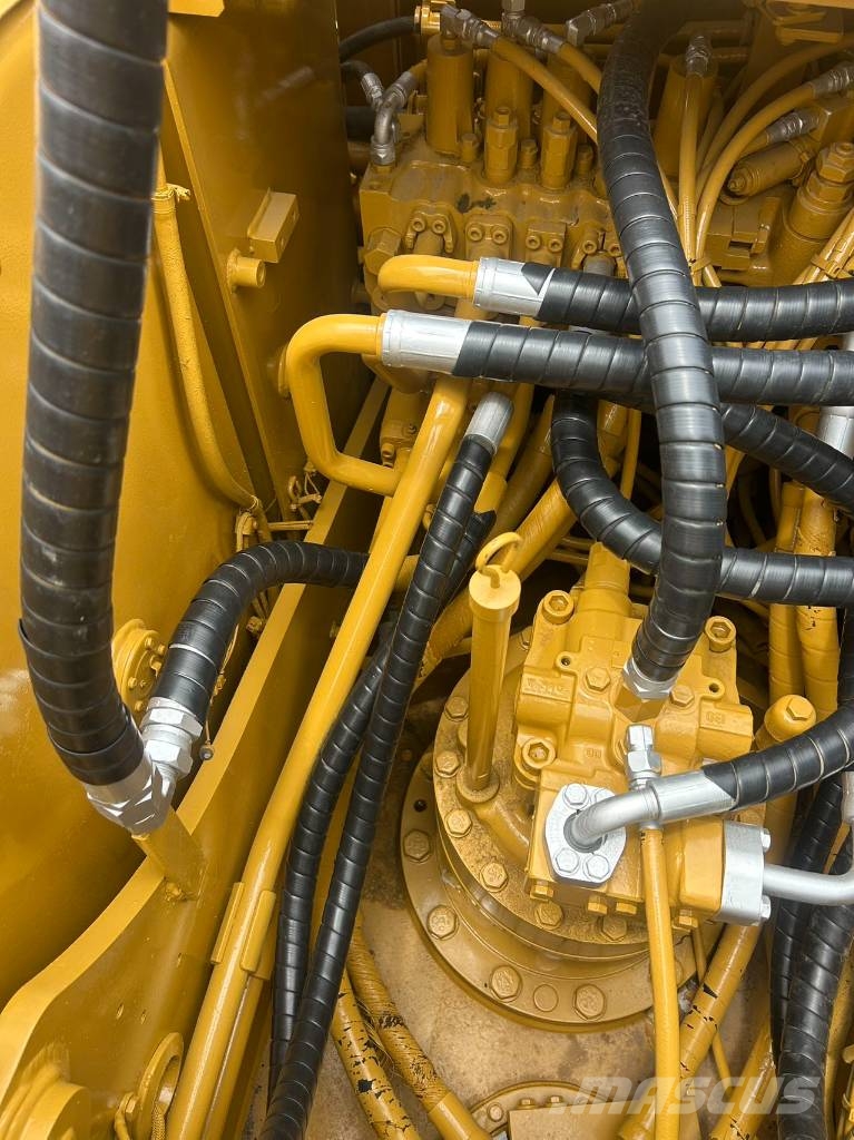 CAT 320D2L Crawler excavators
