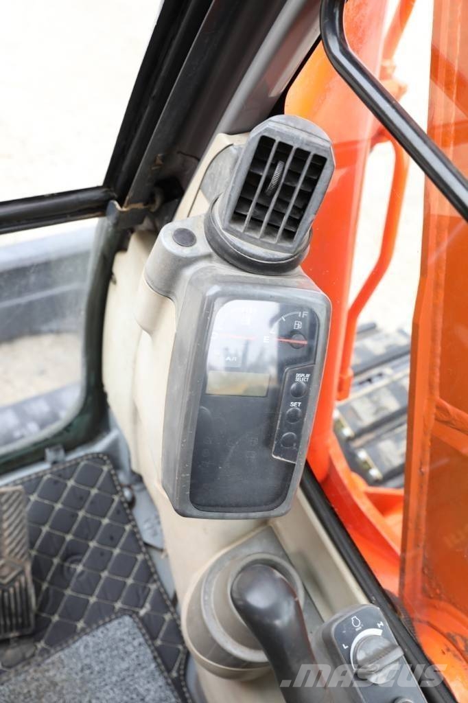 Hitachi ZX 60-5A حفارات زحافة