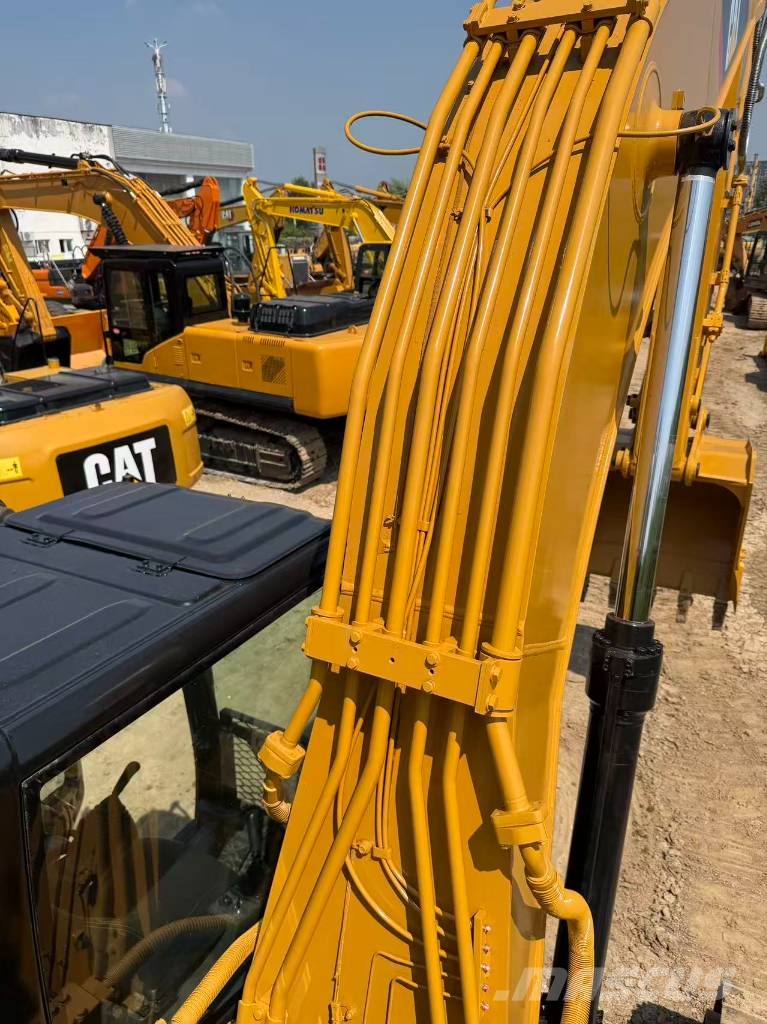CAT 320 D 2 Bagri goseničarji