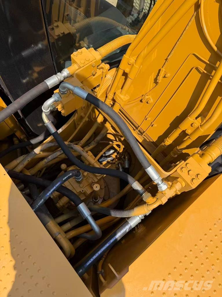 CAT 320 D 2 Bagri goseničarji