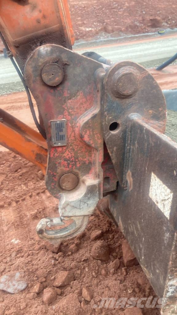Hitachi ZX 225 US LC-6 Telakaivukoneet